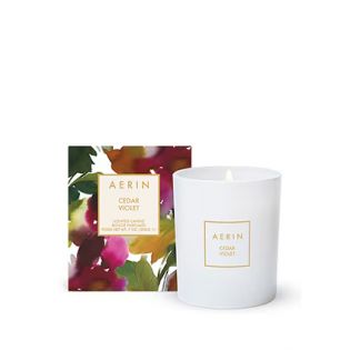 Lumanare parfumata AERIN Cedru Violet
