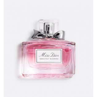 Domnișoara Dior înflorește absolut