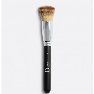Pensula Dior pentru culise nr. 12