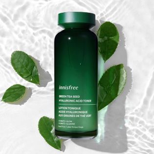 Toner cu ceai verde cu acid hialuronic