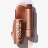 Balsam de buze colorat cu cacao de zahăr Balsam de buze colorat cu cacao de zahăr
