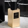 Broderie rafinată – Le Vestiaire des Parfums